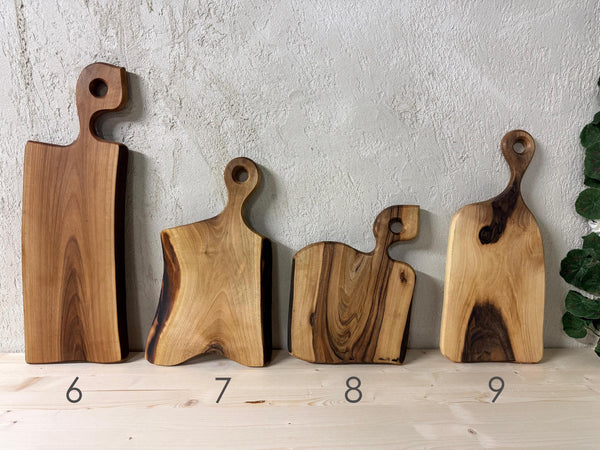 Platou Servire Organic din Nuc Masiv – Formă Abstractă Charcuterie - Detaliu 2