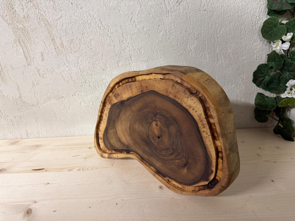 Tocător Masiv din Nuc cu Șanț de Scurgere – Butcher Block BBQ & Friptură (5 cm grosime)