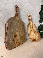Tocător Rustic Live Edge din Lemn Masiv Tratat Termic – Platou Charcuterie - Detaliu 8