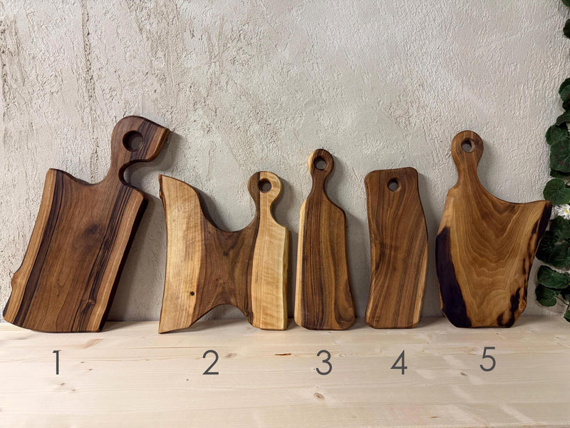 Platou Servire Organic din Nuc Masiv – Formă Abstractă Charcuterie